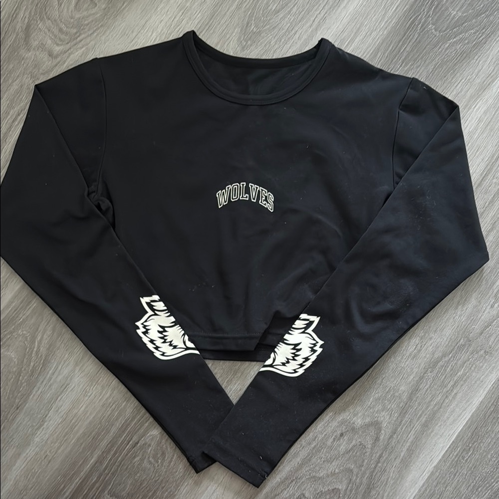 Darc Sport Black Long Sleeve 'Wolves' Cropped Tee with White Wolf Graphics